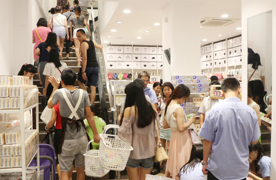 揭秘10元百貨店的盈利模式 薄利多銷(xiāo)與成本控制的藝術(shù)