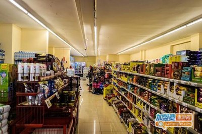 街角明珠 小百貨店的零售魅力與社區紐帶